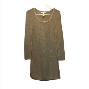 WHITE HOUSE BLACK MARKET Top size M